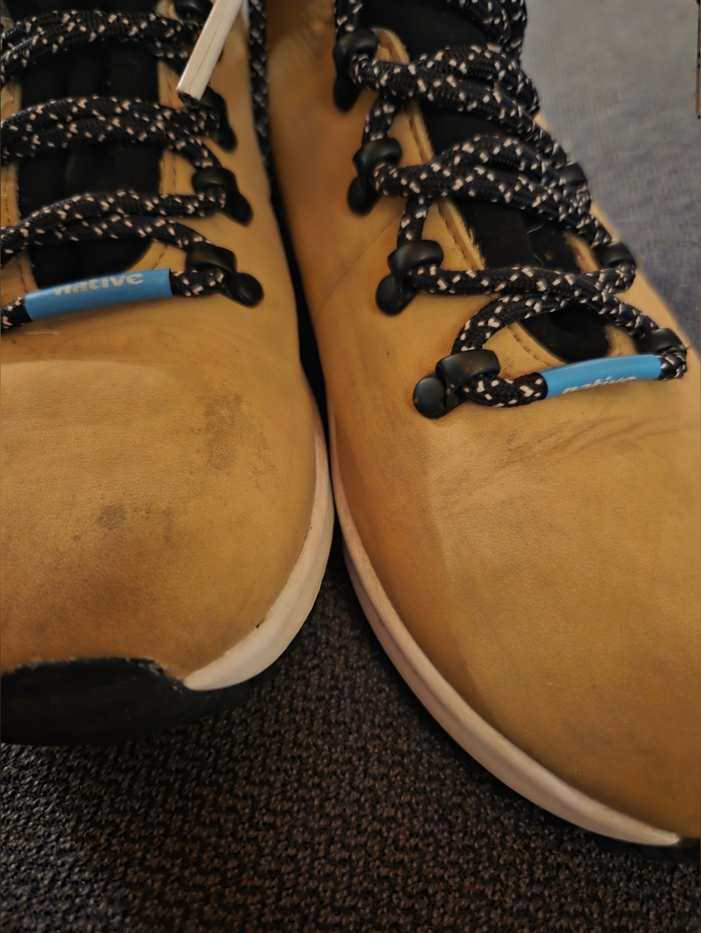Native Apex Water Resistent Boot 5.5 - Picture 3 of 8